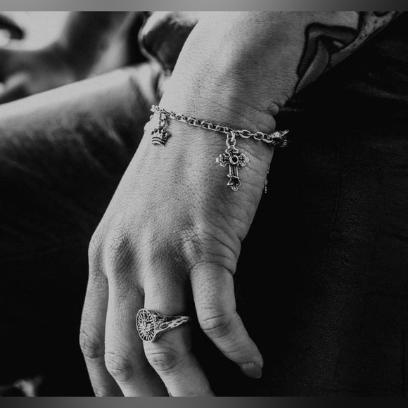 Etah Love - Charmed Life Bracelet - Picture 6 of 12